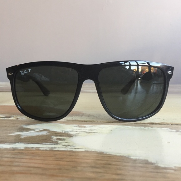 Ray-Bans RB4147 Polarized