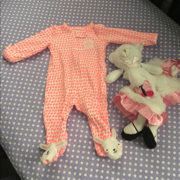 Carter's bunnie easter footie🐇💖