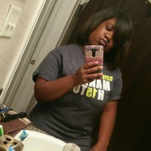 Meet your Posher, Taquinzia