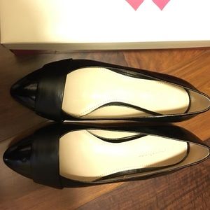Naturalizer flats size 6 never worn