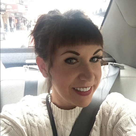 Meet your Posher, Nicole