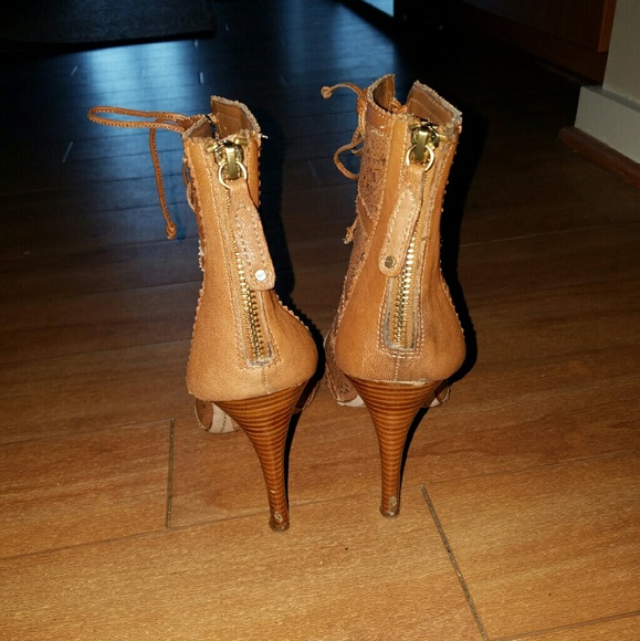 ALICE + OLIVIA Bootie - Picture 3 of 4