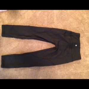 Lululemon all the right places crop size 6