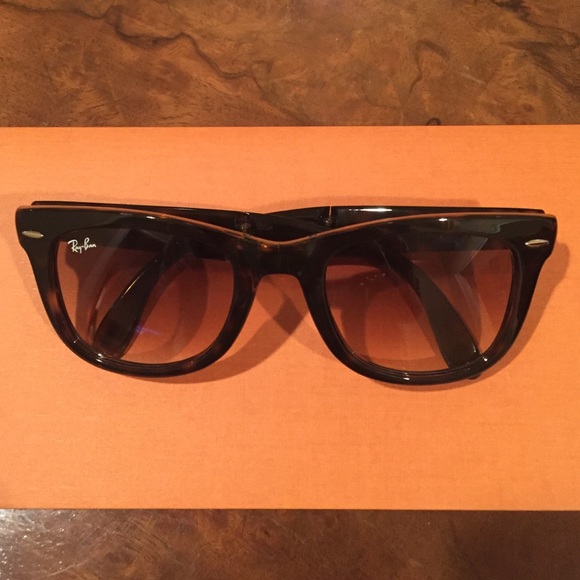 Ray Ban Folding Wayfarer