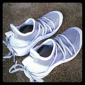 PURE BOOST X Adidas by Stella McCartney