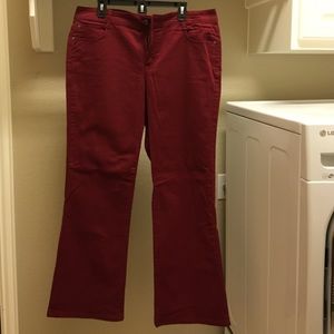 Hannah size 16 W Burgundy boot cut jeans