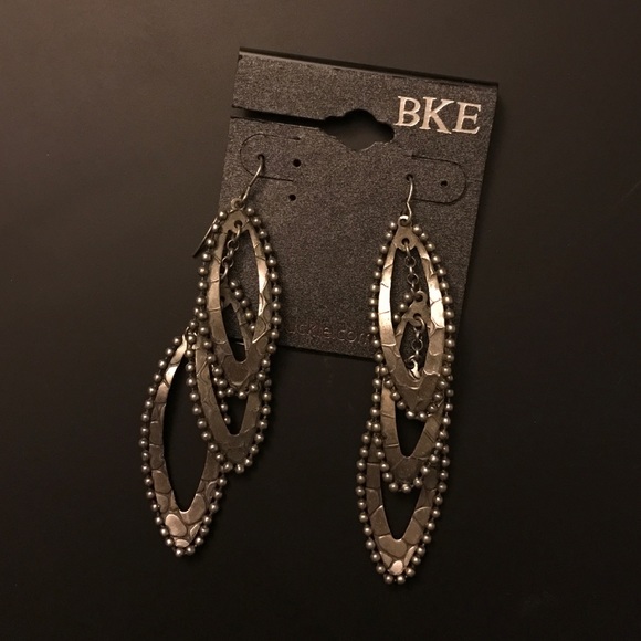 BKE Jewelry - BKE Dangling Earrings