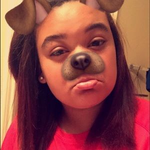 Meet your Posher, Brittney