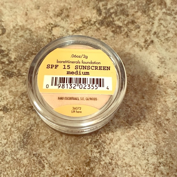 Bare Minerals foundation. MEDIUM.  Unopened!