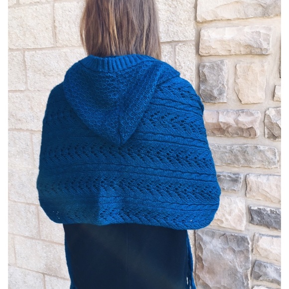 Indigo Hooded Shawl/Wrap - Picture 3 of 3