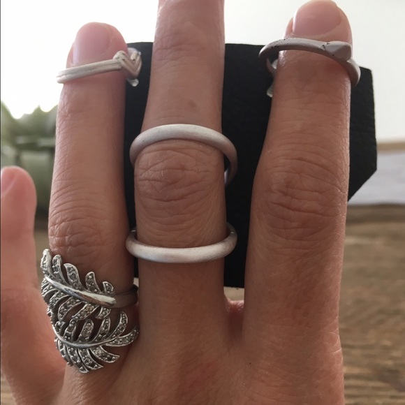 🌙Free People Set of 3 rings - Picture 2 of 3