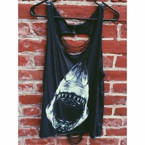 Shark tank top