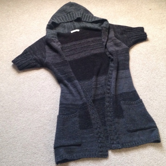 Made in USA. Forever 21 hood cardigan Size L - Picture 2 of 4