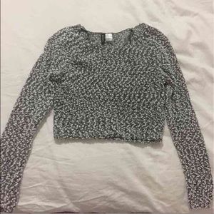 Never worn H&M Crop Sweater size XS
