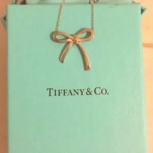 Tiffany's bow necklace
