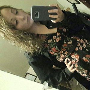 Meet your Posher, Cortnie