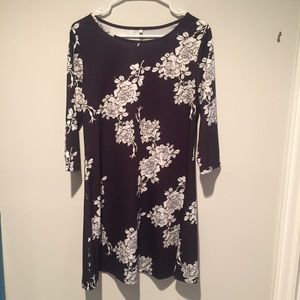 Black & White Floral 3/4 Sleeve Dress