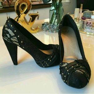BKE lace heels. Like new!