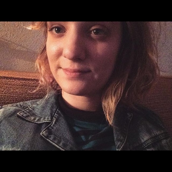 ππ»π©π»βπ» Store Bio - Picture 2 of 2