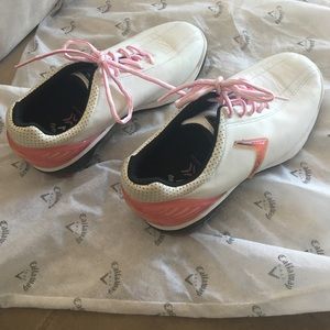 Women's Callaway Hyperbolic golf shoes. Size 5
