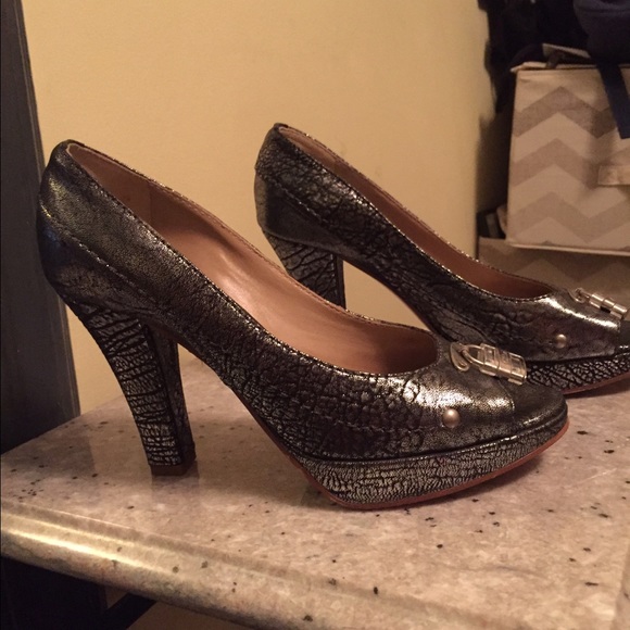 Chloe silver black pebbled leather shoes