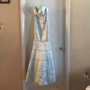 I'm selling a evening gown size 0