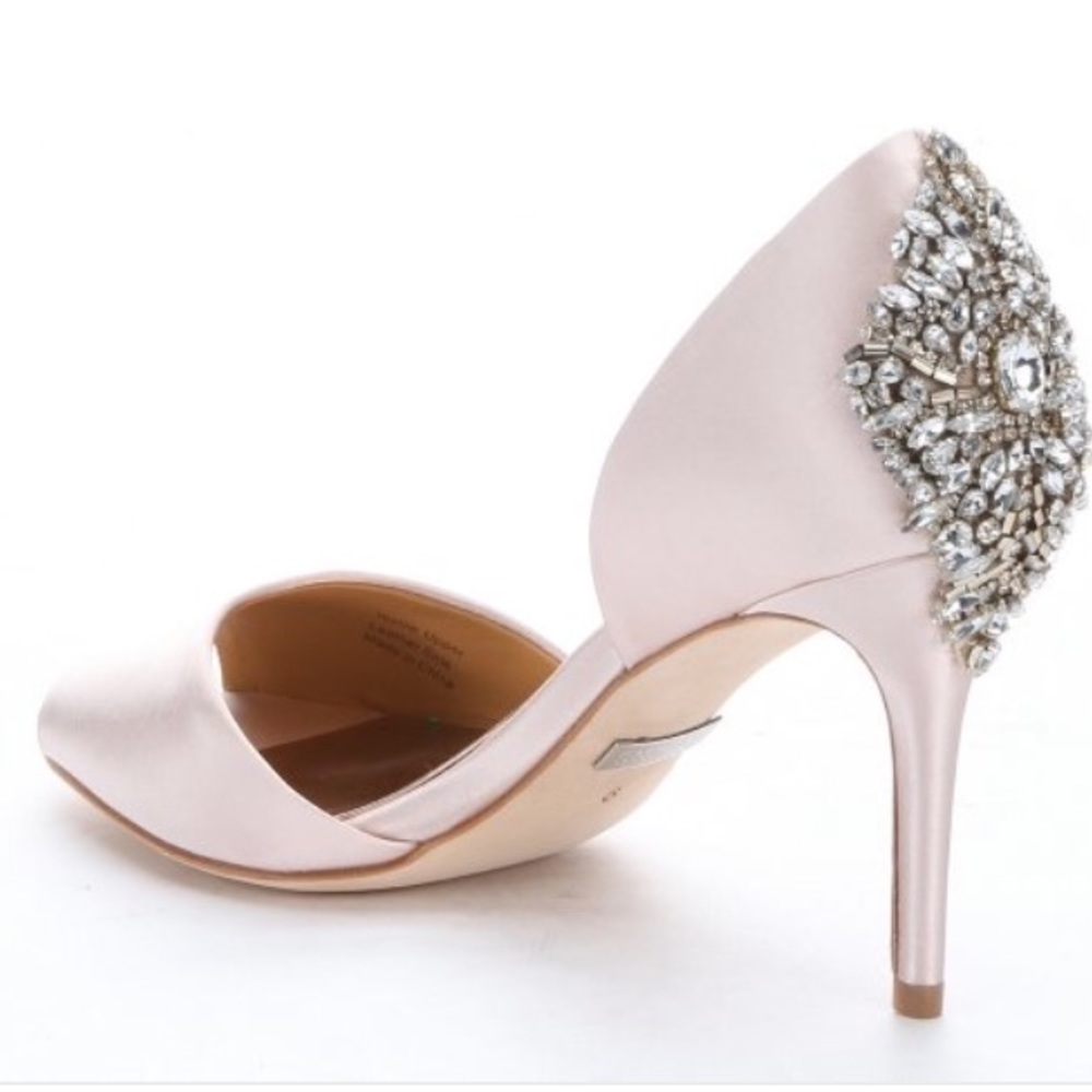 Badgley mischka Maxine Pink Satin Stunner Pump NIB
