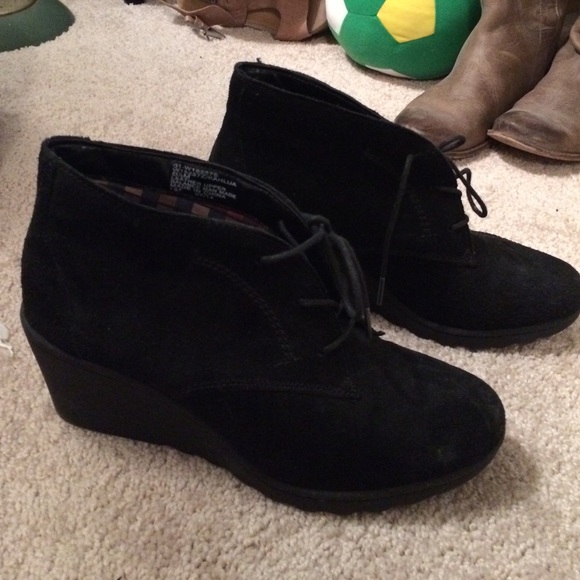 White mountain booties