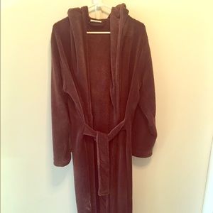 Super cozy Bath and Body Works full length robe