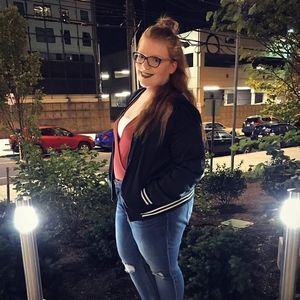 Meet your Posher, Alexandrea