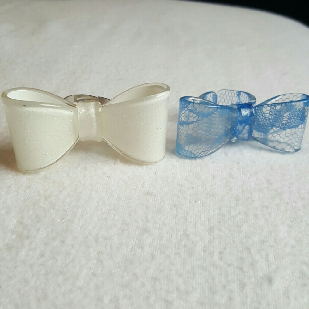 Set of Large Bow Rings