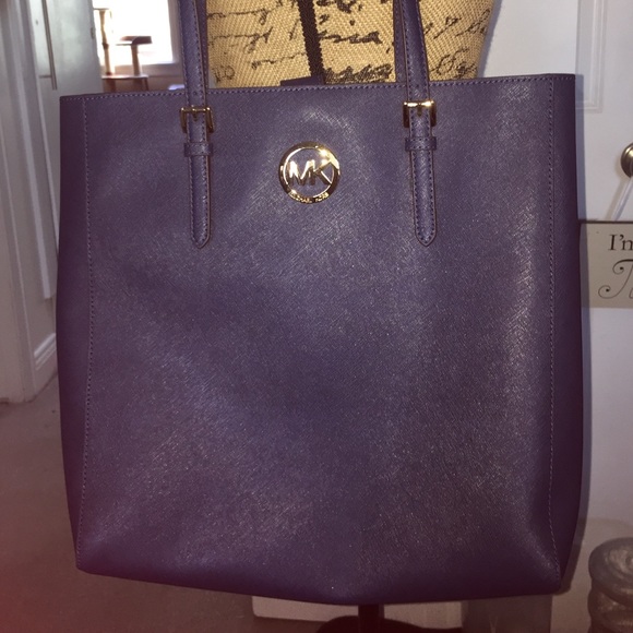 Michael Kors jet set travel tote navy
