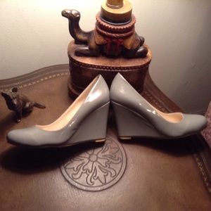 Faux patent leather grey wedges