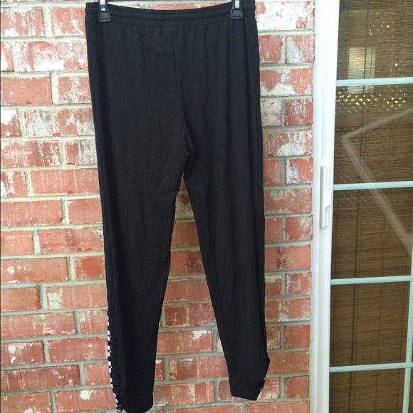 Threadz B&W Color Block Joggers - Picture 2 of 4