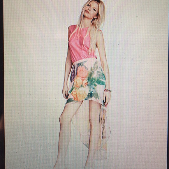 🐯H&M pink tropical tiger print hi/lo skirt!🐯