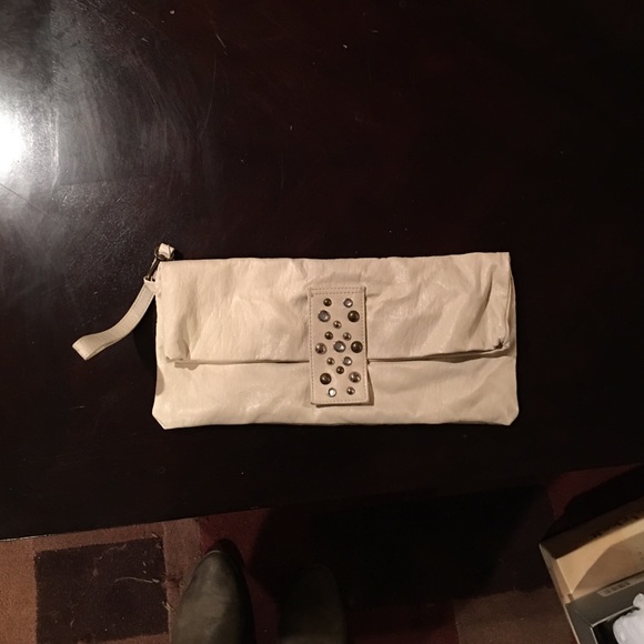 Cream clutch
