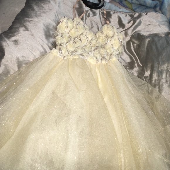 Dance costume