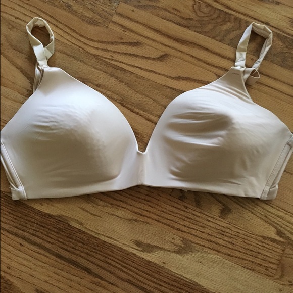 Nursing Bra 40D, gently used.