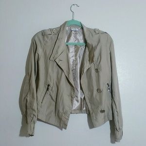 Lightweight jacket