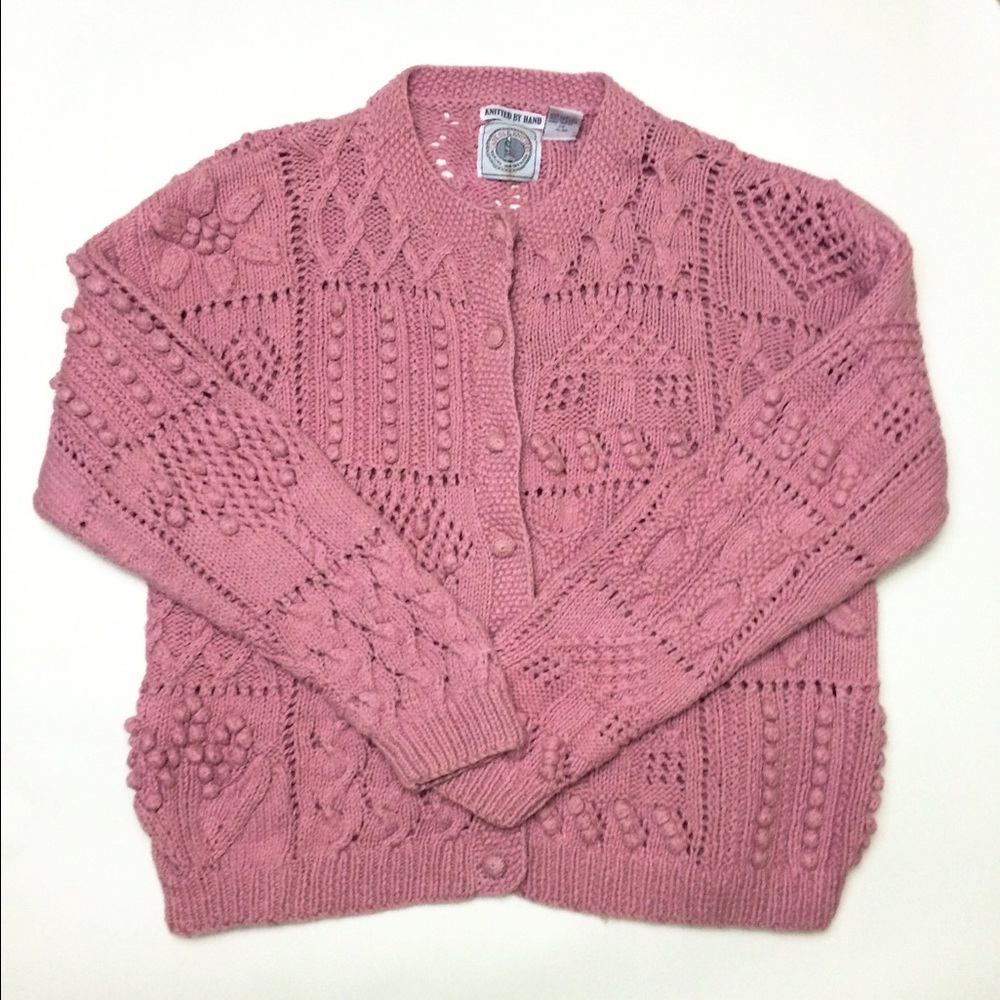 Super cute sweater 🔵