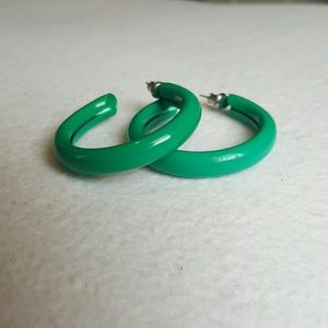 Retro 60s / 70s Green Metal Hoop Earrings