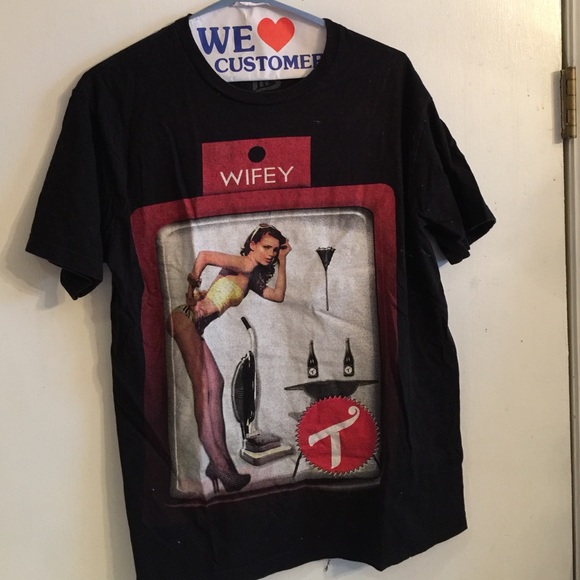 Men's "Wifey" Tee