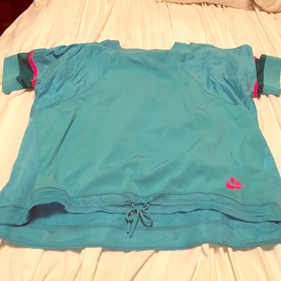 Nike pullover