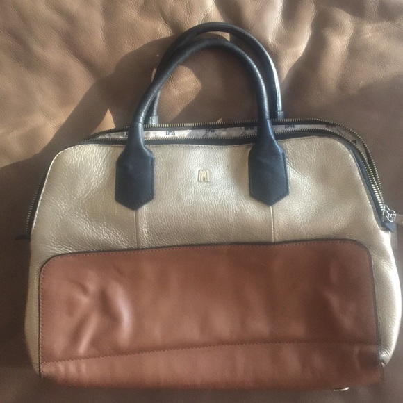 Cute purse pretty good condition