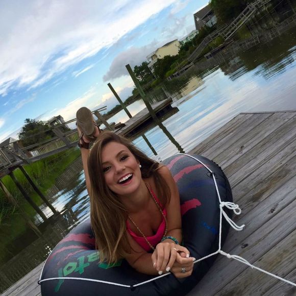 Meet your Posher, Ellison