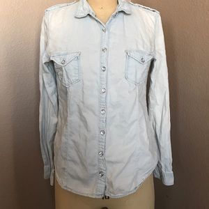 FOREVER 21 DENIMS SHIRT FOREVER 21 DENIMS SHIRT