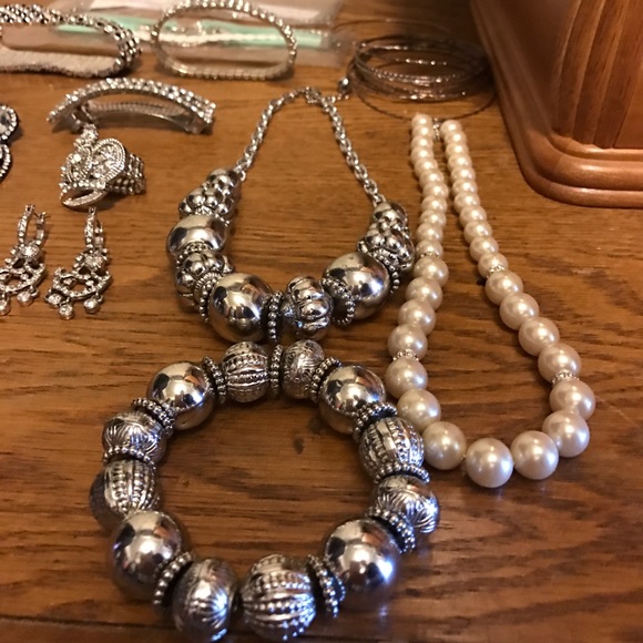 Jewelry LOT 💙💙