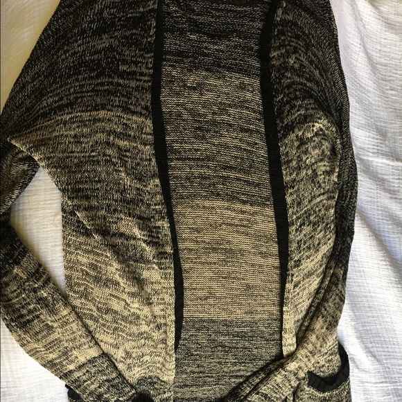 Marbled cardigan with pockets