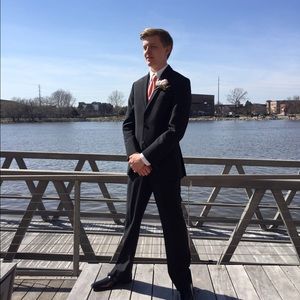 Meet your Posher, Eric