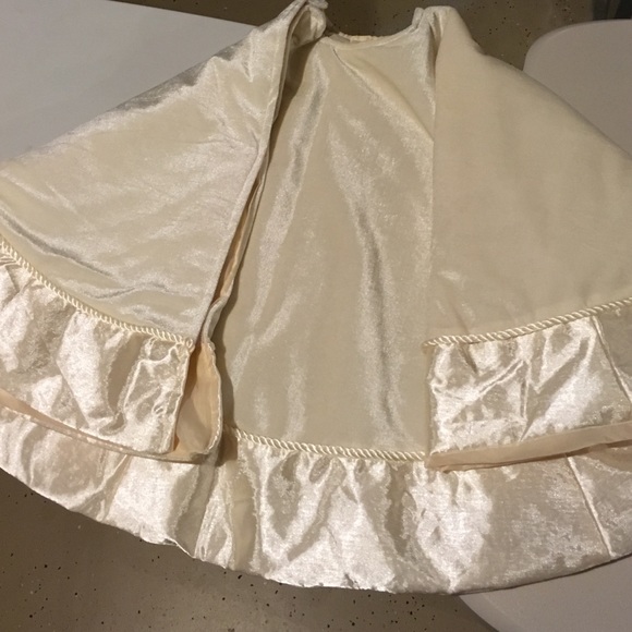 target christmas tree skirt from angie s closet on poshmark target christmas tree skirt from angie s closet on poshmark
